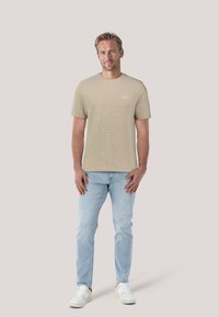 BOSS WAFFLE - T-Shirt basic - beige (27)
