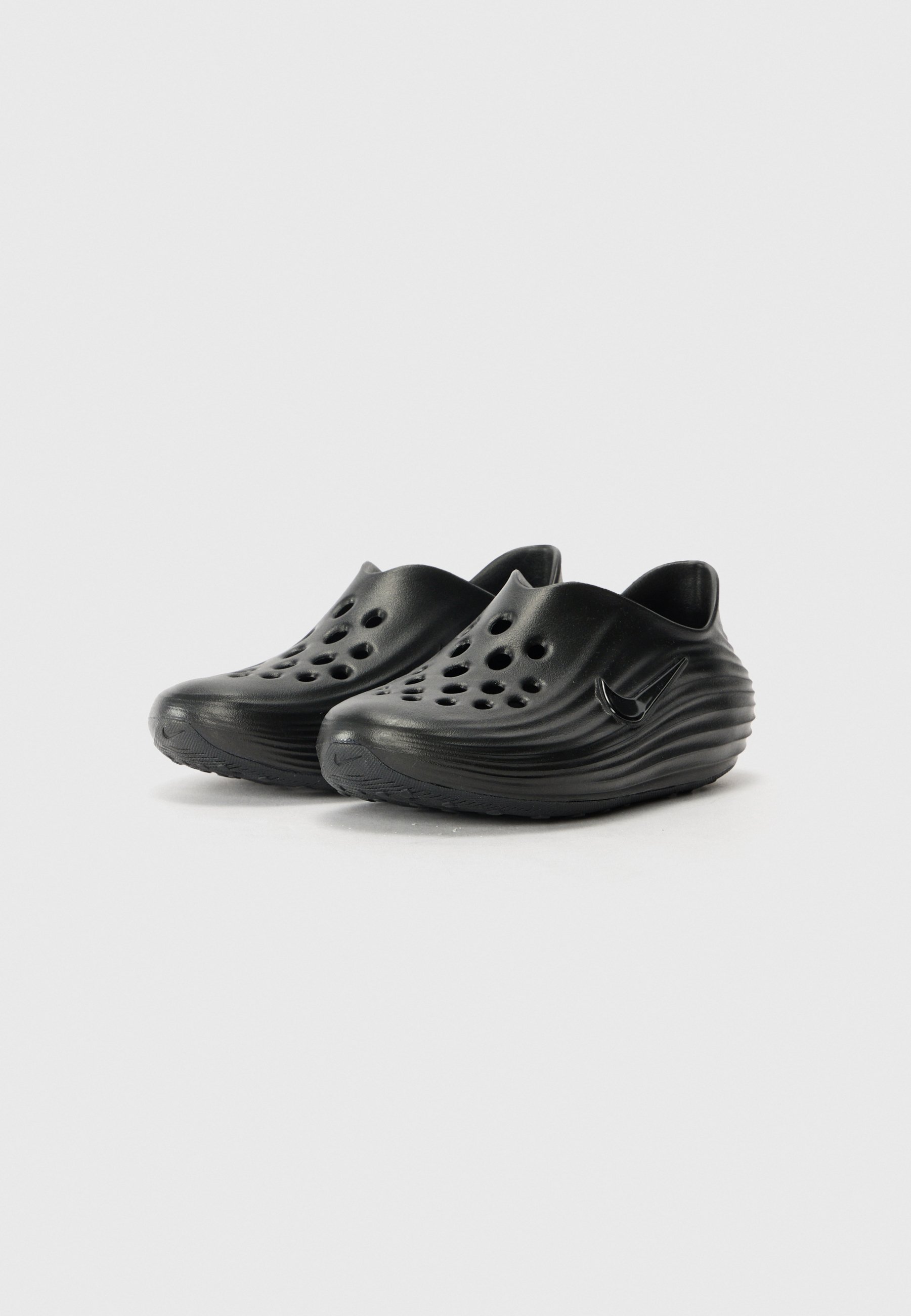 Nike Sportswear REACTX REJUVEN 8 - Slip-ons - black