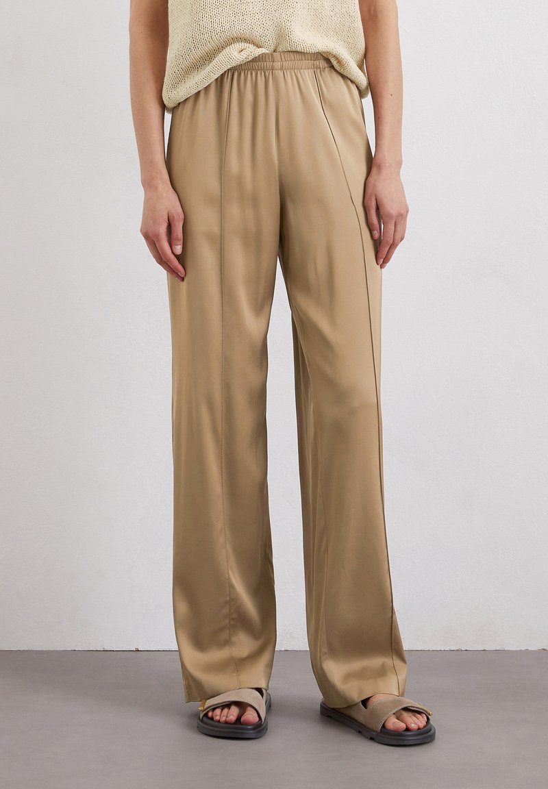 Marc O'Polo - WIDE STRETCH - Trousers - summer sand, Enlarge