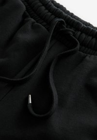 Next REGULAR FIT EDIT - Kratke hlače - black