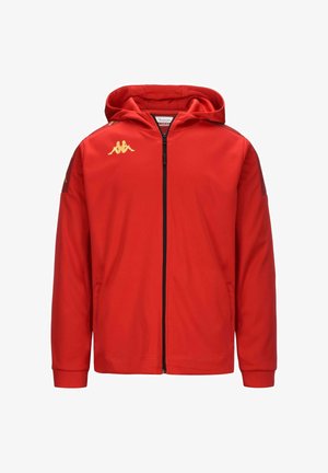 Rode zip-up hoodie van lichtgewicht materiaal, met een capuchon, zwarte rits en een gouden logo op de linkerborst. Lange mouwen met gebreide boorden.