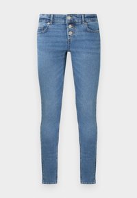 Jean slim bleu taille haute, trois boutons argentés, poches avant et passants de ceinture sur fond uni.