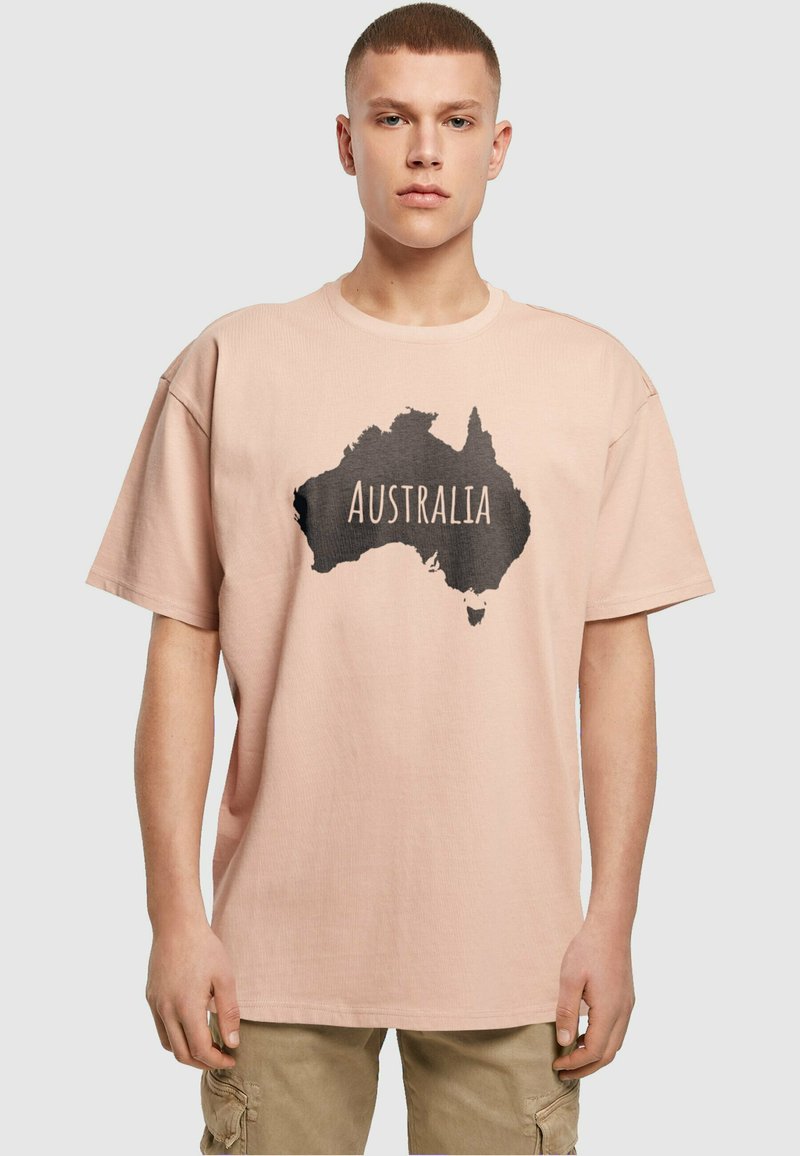Merchcode AUSTRALIA HEAVY OVERSIZE TEE - T-shirt print - amber