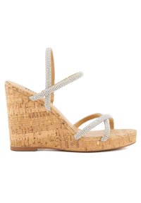 Wedge sandalen met een kurken platform, voorzien van twee gekruiste banden versierd met heldere rhinestones. De zool is gestructureerd met een natuurlijke afwerking.