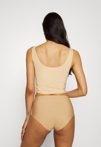 Sloggi FEEL MAXI EX - Trusser - cognac