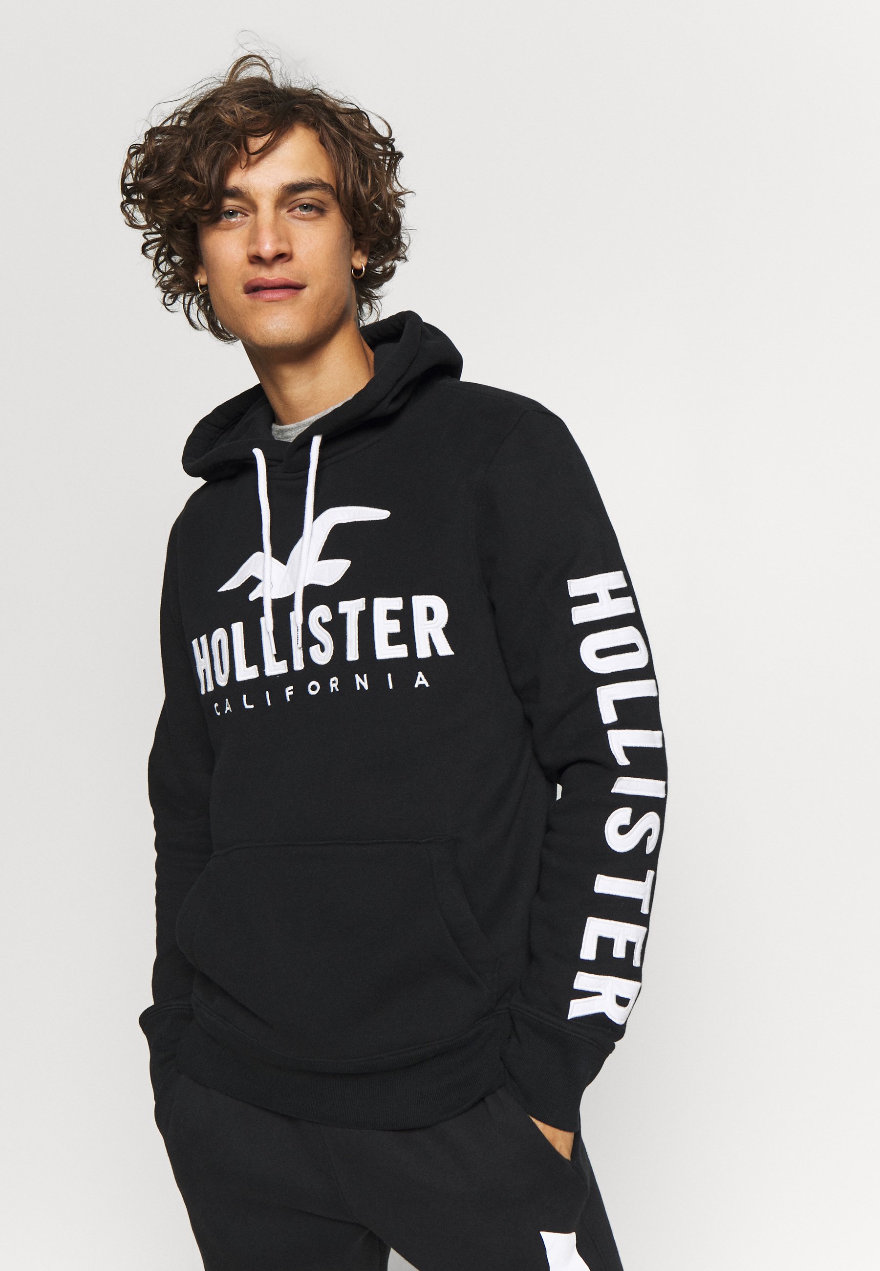 hollister black hoodie