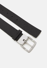 Calvin Klein Jeans CLASSIC MONOGRAM BELT SET - Öv - black