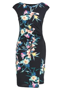 Blumenkleid mit einem schwarzen Stoffgrund, kurzen Ärmeln, enganliegendem Design und lebhaften rosa, gelben und blauen Blumenmustern sowie drapierten Akzenten.