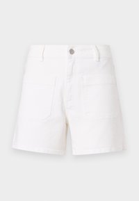 Witte denimshorts met een rechte snit, voorzien van twee achterzakken en een metalen knoopsluiting. Gladde textuur en klassiek design.