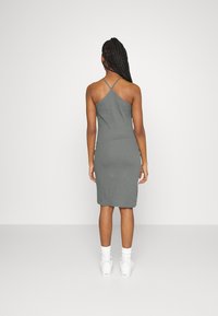 Even&Odd Petite Vestido de malha - green