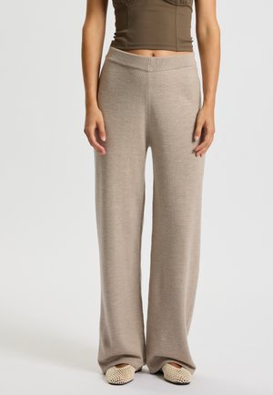 Trousers - warm sand melange