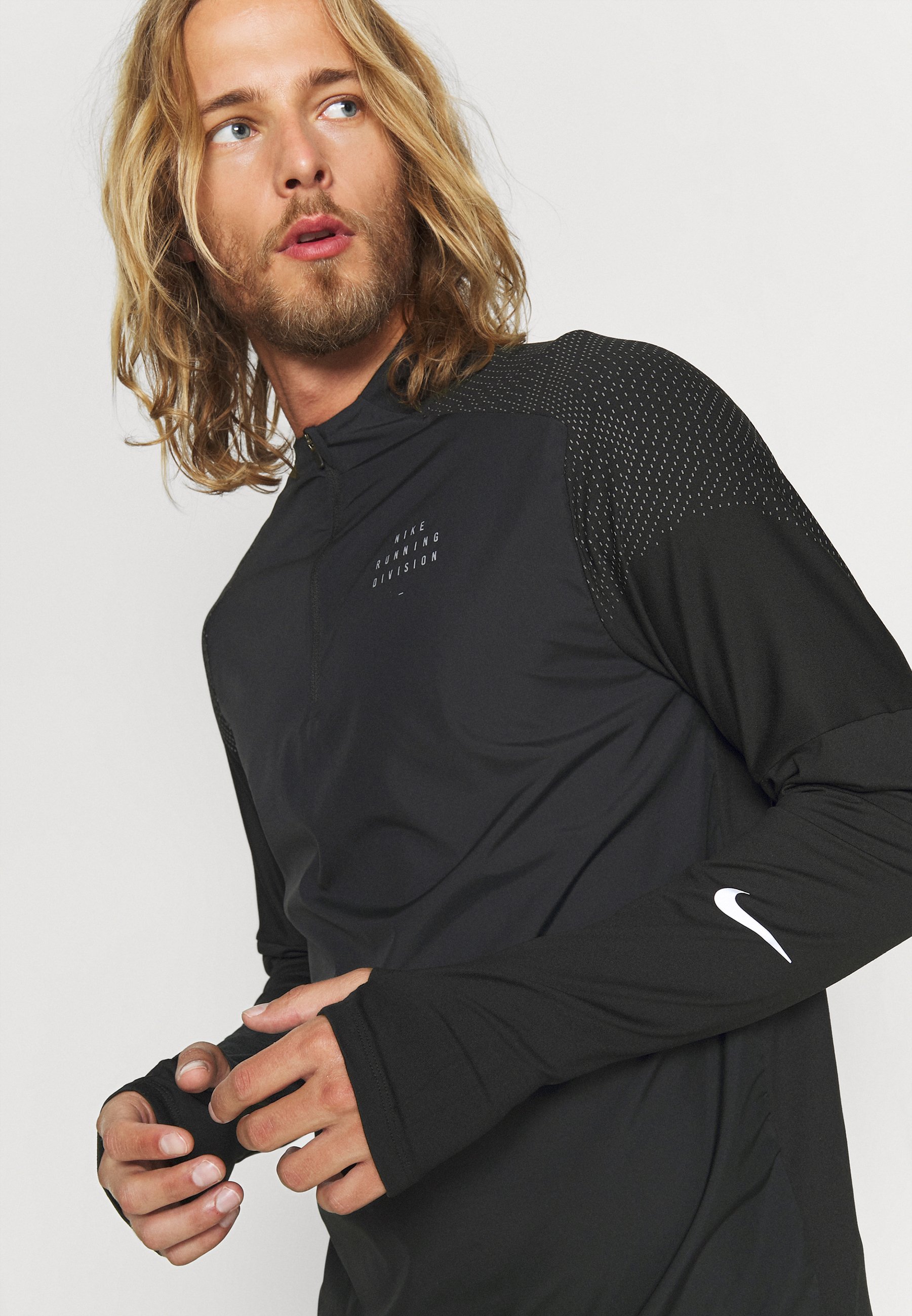 top para correr nike