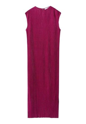 Ærmeløs, ankel-lang, ribstrikket magenta kjole med rund halsudskæring og en lille knaplukning bagpå.