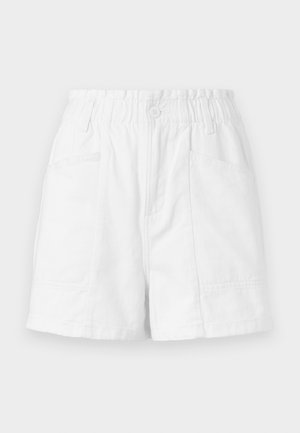 Baltas kokvilnas šorts ar elastīgu jostasvietu, ar priekšējo pogu, divām sānu kabatām un tīru, vienkāršu dizainu.