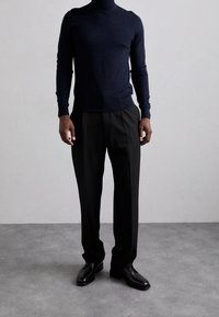 Tiger of Sweden Stickad tröja - dark blue