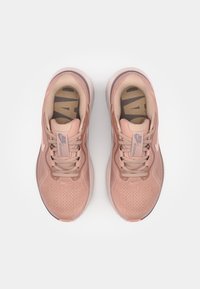 Nike Performance STRUCTURE 26 - Tenisice za cestovno trčanje - particle pink/taupe grey/rose gold/silt red/pale ivory