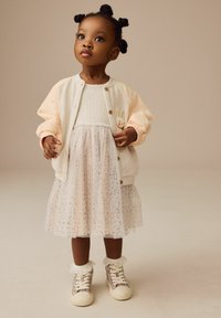 Next REGULAR FIT - LONG SLEEVE SET  - Päevakleit - character oatmeal pink