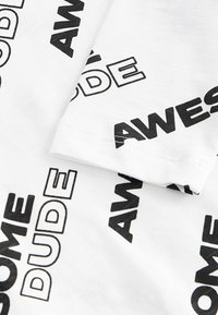 Next ALL OVER PRINTED  - Langarmshirt - white black slogan