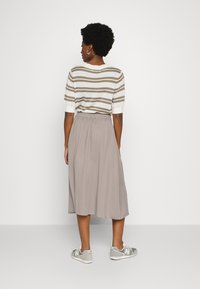 Lounge Nine BOP SKIRT - Saia evasé - vintage khaki