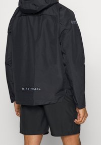 Nike Performance Giacca da running - black