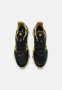 Salomon SUPERCROSS 4 GTX - Sapatilhas de trail running - black/leek green/acid lime