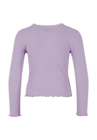 Lilakos spalvos ilgomis rankovėmis ribuotas marškinėlis su raukšlėtais rankogaliais, apačia ir iškirpte, matomas iš nugaros ant balto fono.