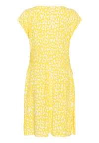 Robe jaune à manches courtes, ornée d'un motif animalier blanc. Silhouette évasée, tissu lisse, coupe à mi-genoux, sans fermetures visibles.