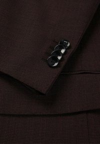 BOSS HUGE - Completo - open red two