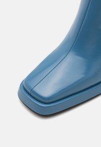 Jeffrey Campbell MAXIMAL - Korolliset saappaat - blue