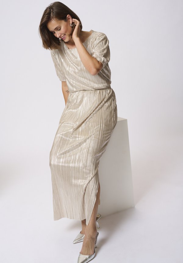 KAGALEXI - Maxi skirt - silver metal   feather gray3