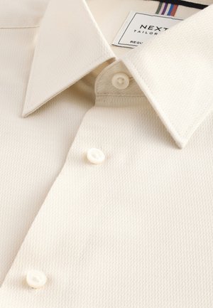 Next EASY CARE TEXTURED - REGULAR FIT - Skjorter - ivory white