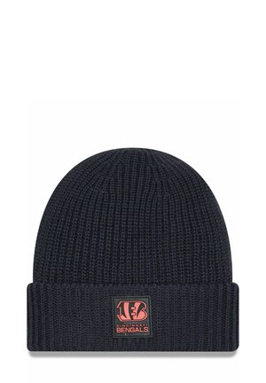 Beanie navy lavorato a maglia con una texture a coste, dotato di un risvolto e di una patch rettangolare in rosso e nero con "Cincinnati Bengals."