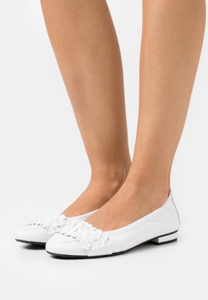 Kennel + Schmenger, Chaussons - white