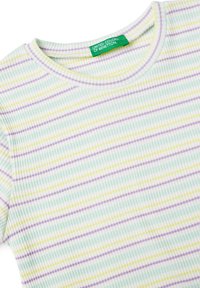 United Colors of Benetton STRIPED - Camiseta estampada - multicolor