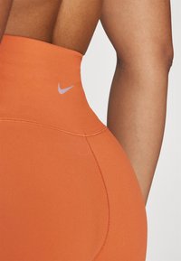 Nike Performance ONE SHORT - Pajkice - burnt sunrise/black