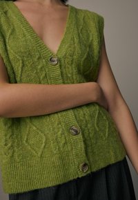 Next CABLE - REGULAR FIT - Väst - green olive