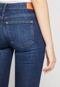 Esprit Uske traperice - saluda dark blue