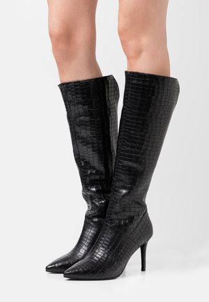 High heeled boots - black