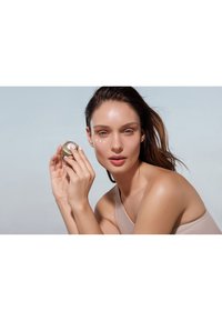 Miniatyrbild 5