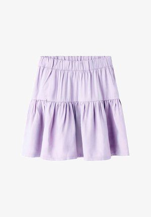 Lila rok met een gelaagd ontwerp, voorzien van samengevoegd stoffen, een rekbare tailleband en een subtiele glans. Vlotte textuur en een knie-lange snit.