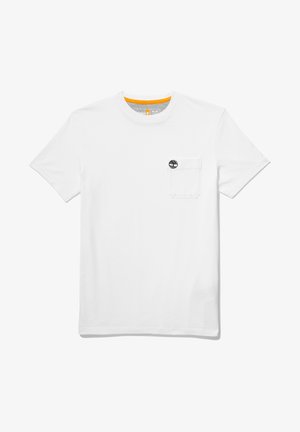 T-shirt bianca in cotone con maniche corte, dotata di una tasca sul lato sinistro e un piccolo logo nero sopra di essa. Texture liscia.