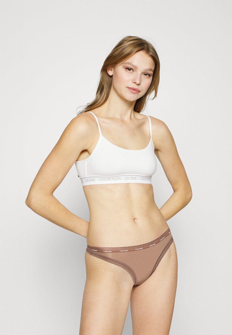 Calvin Klein Underwear THONG 3 PACK String red/burnt embers/camel