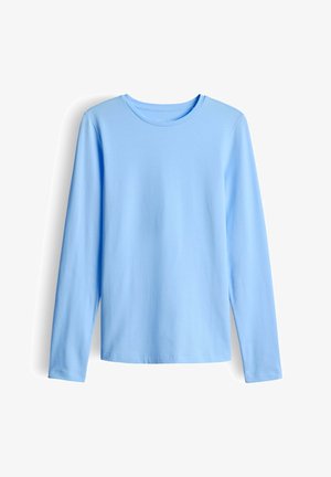 Maglietta a maniche lunghe azzurro chiaro, realizzata in tessuto morbido, con scollo rotondo e taglio semplice con maniche e orlo inferiore dritti.