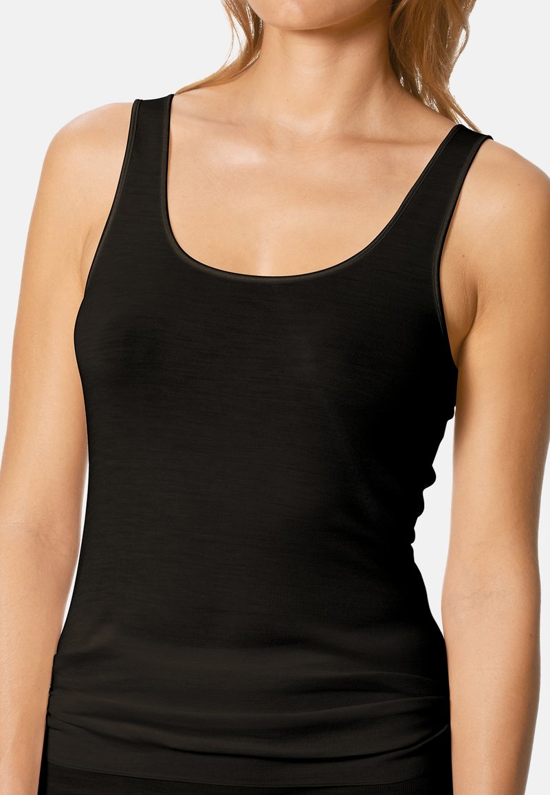 Black sleeveless tank top with a scoop neckline, made from a smooth, stretchy fabric, featuring a form-fitting design and minimal seams.