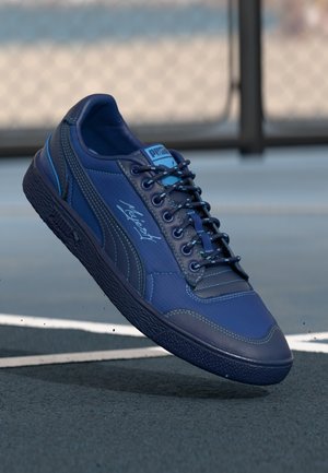 MAJESTY WNTR - Kosárlabdacipők - clyde royal/persian blue/team light blue
