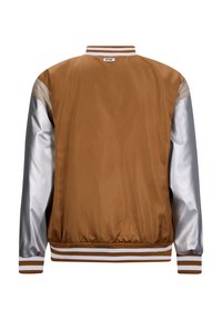 Giubbotto bomber in bronzo con maniche argento, colletto e polsini a coste, caratterizzato da strisce bianche sui polsini, texture liscia e design semplice.