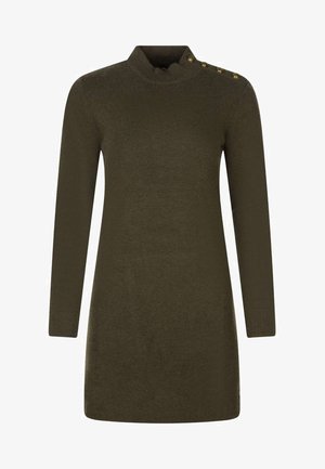 Robe en tricot vert olive avec un col haut, des manches longues et des boutons dorés décoratifs sur l'épaule. Texture douce et coupe ajustée.