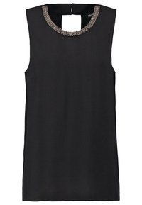 Robe noire sans manches avec un col rond ornée de perles argentées et noires, et une petite ouverture en forme de trou à l’arrière.