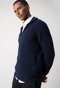INDICODE JEANS Chaqueta de punto - navy