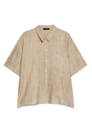 Beige kortærmet skjorte med knapper og spids krave samt subtile, teksturerede lodrette striber, lagt fladt på en hvid baggrund.
